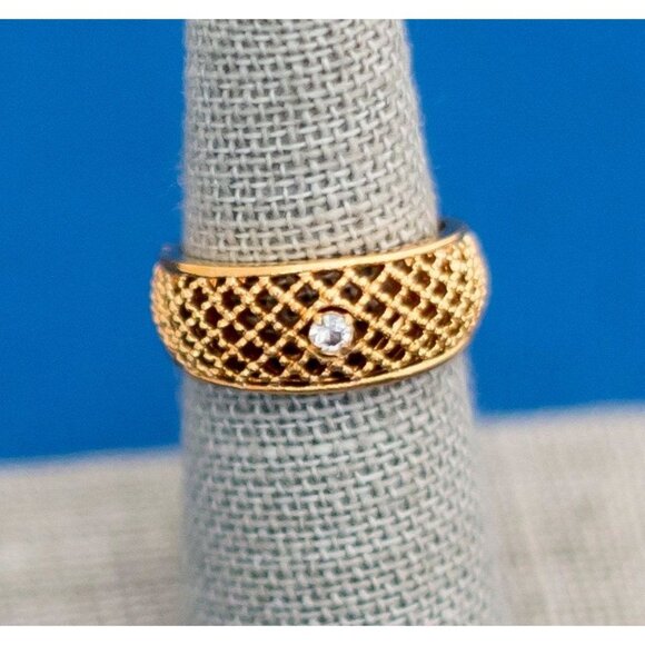 Size 6, Avon Elegant Vintage Renaissance Ring, Mourning Ring - D - Picture 1 of 3